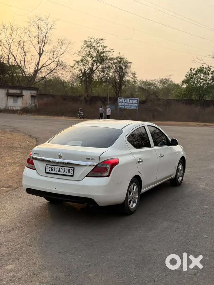Renault Scala 2015 Diesel 84000 Km Driven
