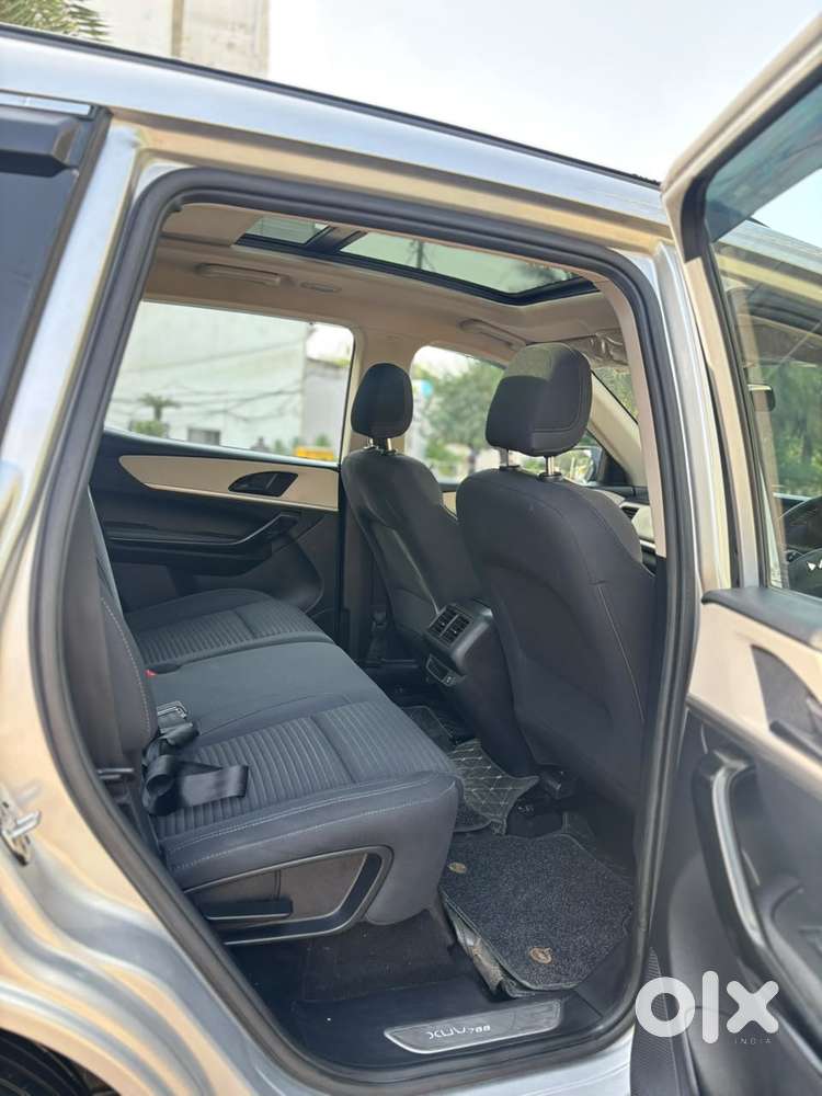 Mahindra Xuv700 2.2 Ax 5 Diesel Mt 7 Str, 2022, Diesel