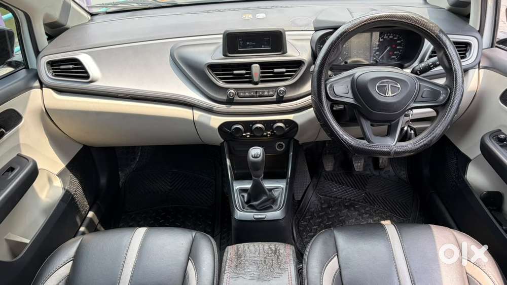 Tata Altroz 1.2 Xm, 2021, Petrol