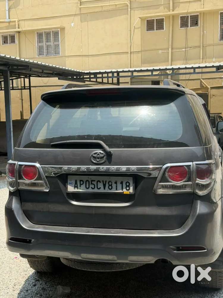 Toyota Fortuner 2015