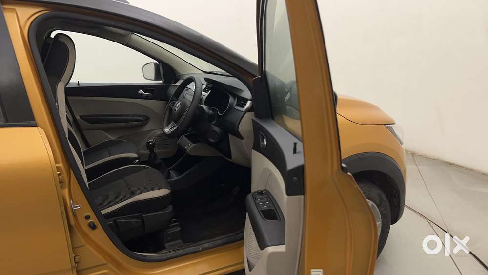 Renault Triber 1.0 Rxz Dual Tone, 2022, Petrol