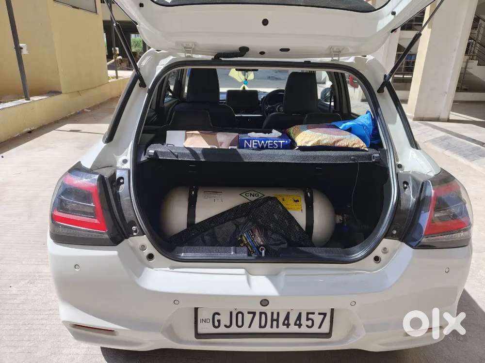 Maruti Suzuki Swift Vxi(o) Petrol+cng