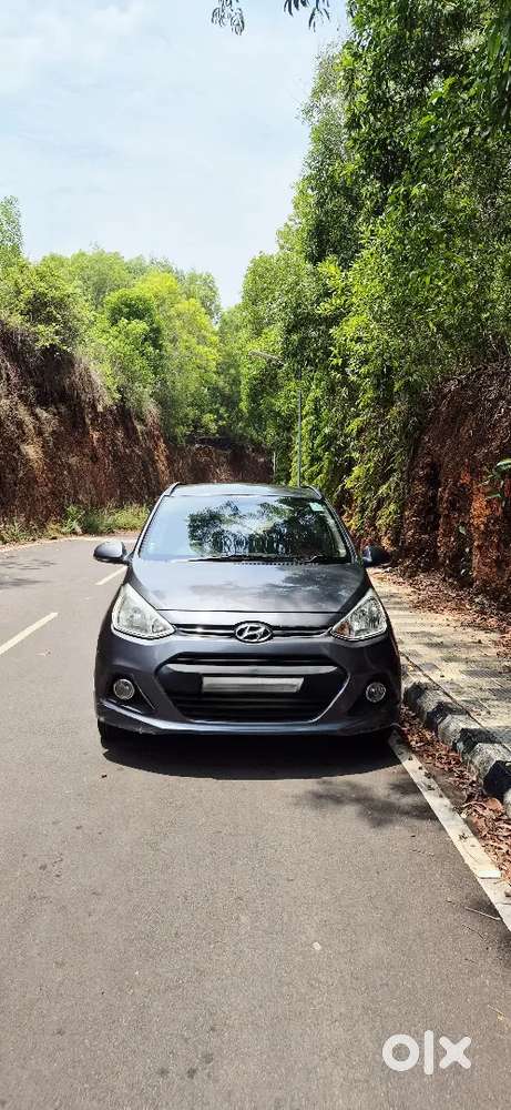 Grand I10 Sportz 2014  Nri Urgent Sale