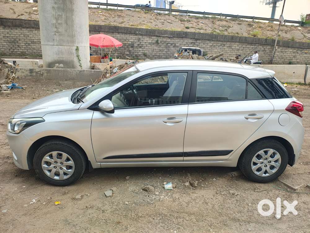 Hyundai Elite I20 Sportz (o) 1.2, 2016, Petrol