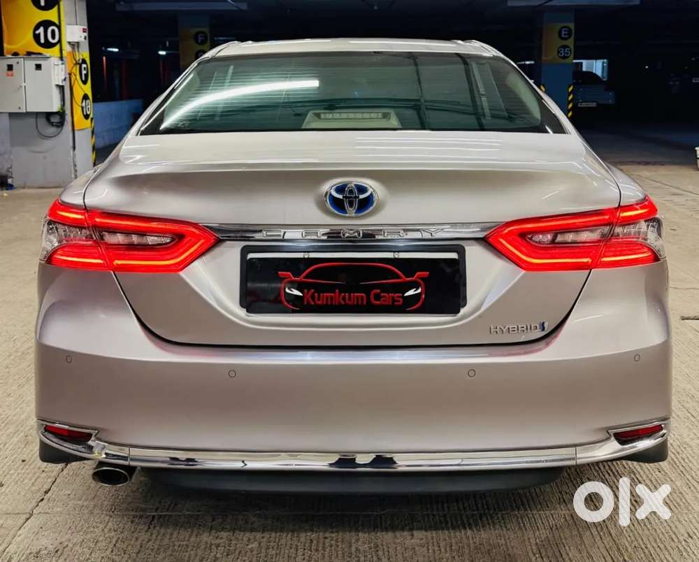 Toyota Camry Hybrid, 2023, Petrol
