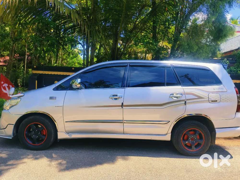 Toyota Innova 2013 Diesel 213000 Km Driven