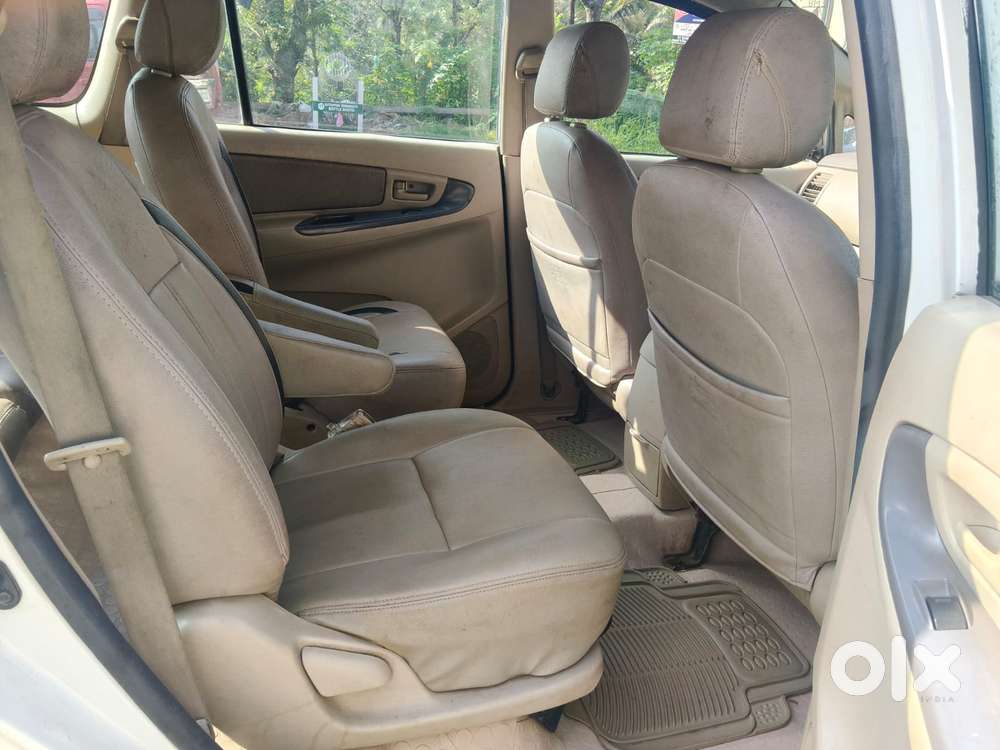 Toyota Innova 2004-2011 2.5 G4 Diesel 7-seater, 2006, Diesel