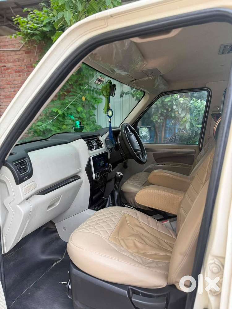Mahindra Scorpio S7 2018