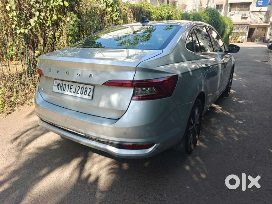 Skoda Slavia 1.0 Tsi Style At, 2023, Petrol