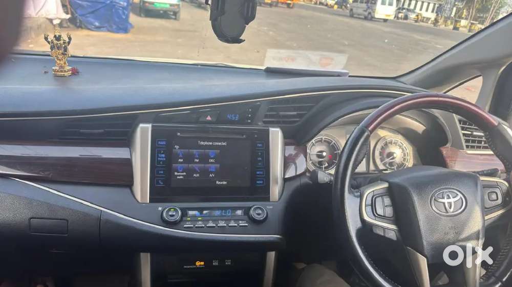 Toyota Innova Crysta 2016 2nd Owner