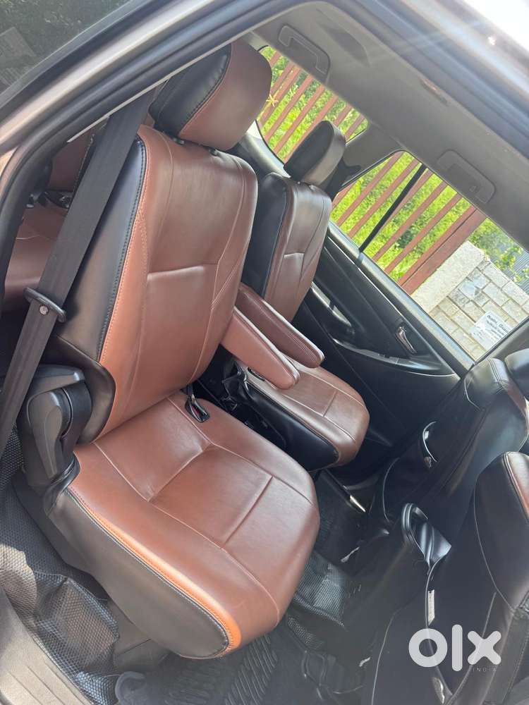 Toyota Innova Crysta 2.4 G Plus Mt 7 Str, 2018, Diesel