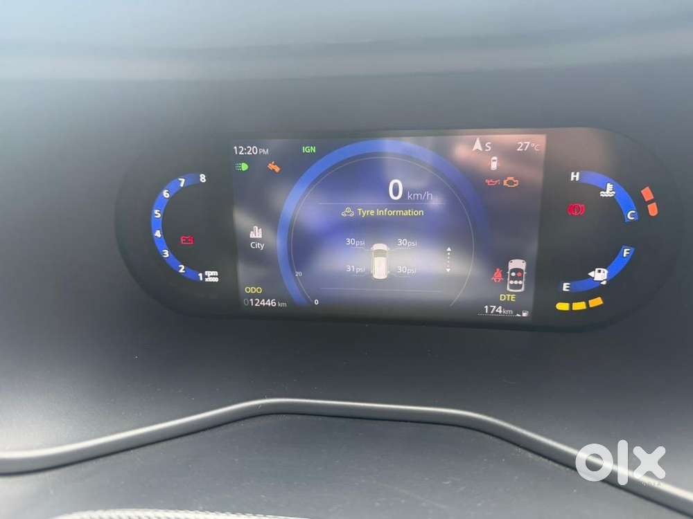 Tata Nexon Petrol Well Maintained