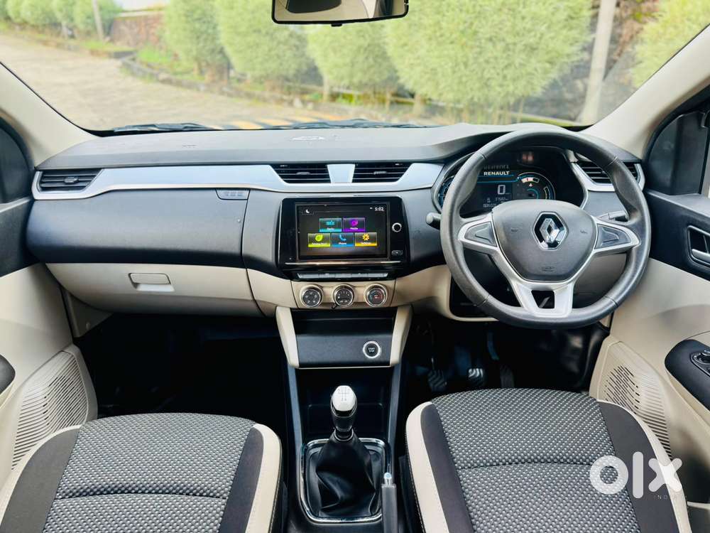 Renault Triber Rxz, 2021, Petrol