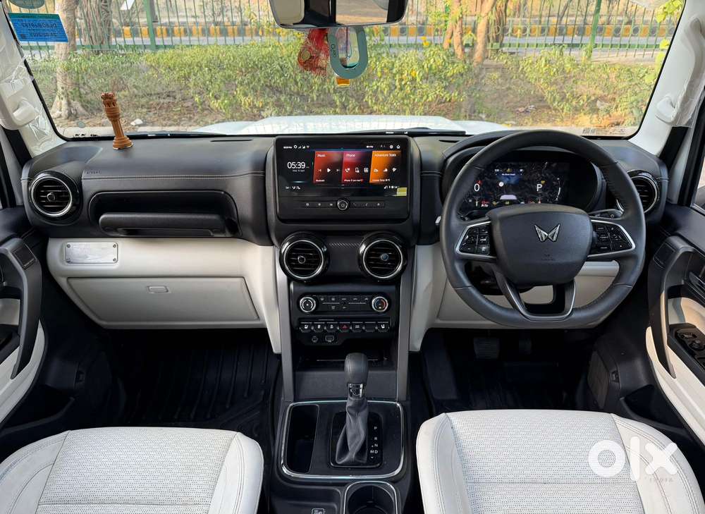 Mahindra Thar Roxx Ax7 L Petrol At 2wd, 2025, Petrol