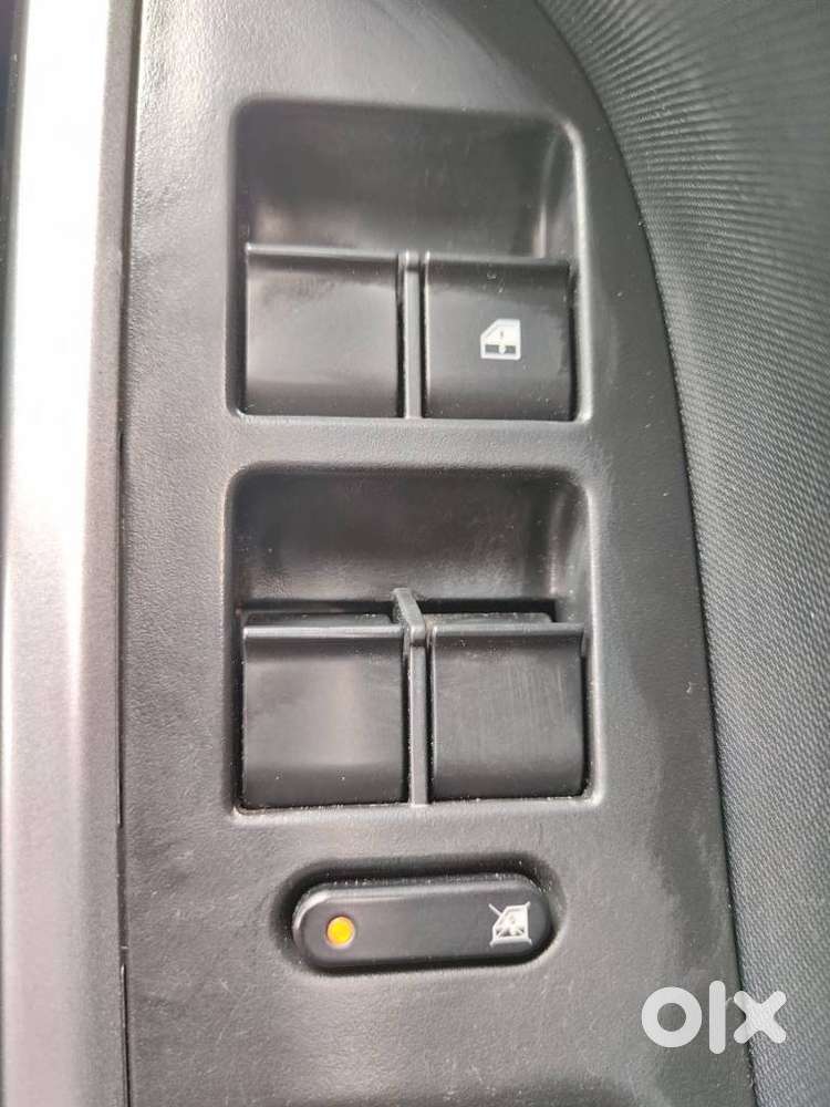 Tata Nexon, 2022, Petrol