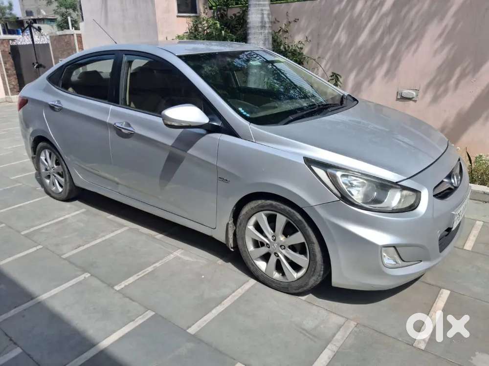 Hyundai Fluidic Verna 2011