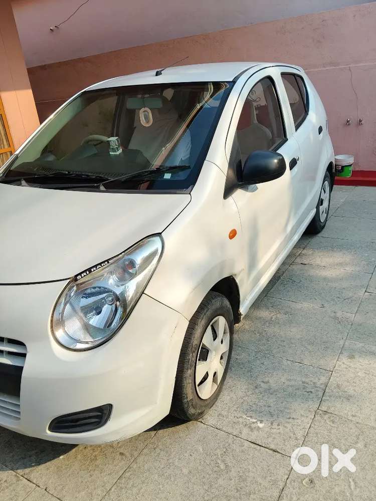 Single Hand Owner Driving.