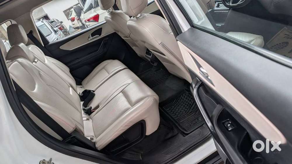 Mahindra Xuv700 2.2 Ax 7 Diesel At Luxury Pack Str, 2022, Diesel