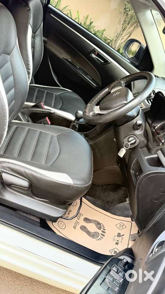 Maruti Suzuki Swift Vxi + Manual, 2015, Petrol