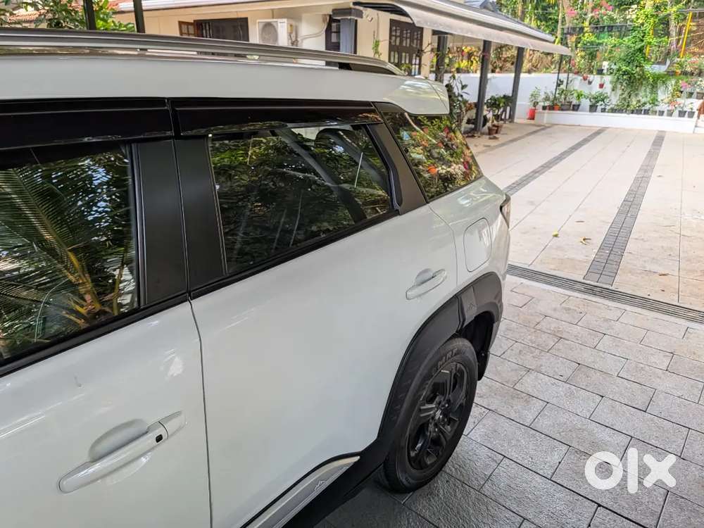 Maruti Suzuki Brezza 2022 Petrol 25000 Km Driven