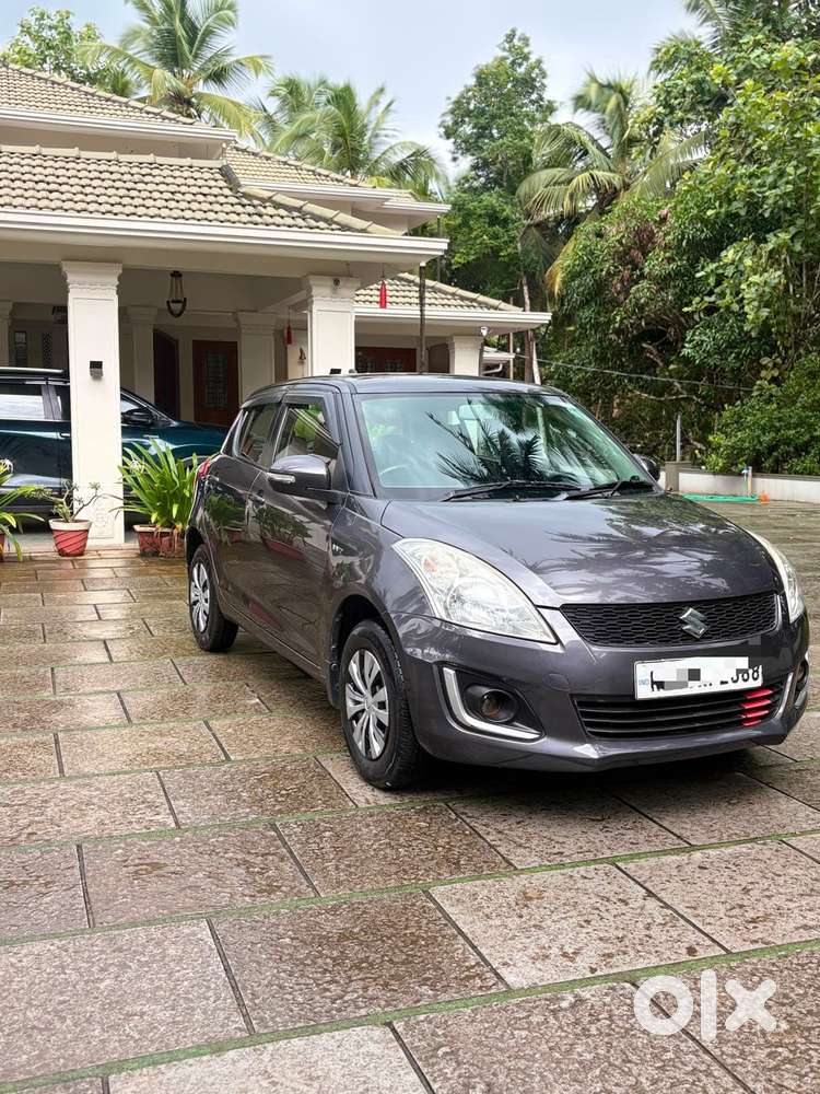 Maruti Suzuki Swift Vxi Abs Bsiv, 2015, Petrol