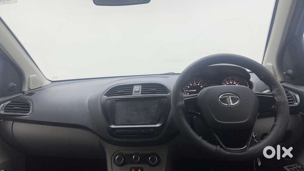 Tata Tiago Xe, 2019, Petrol