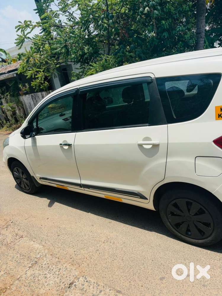 Maruti Suzuki Ertiga 2016 Diesel Well Maintained