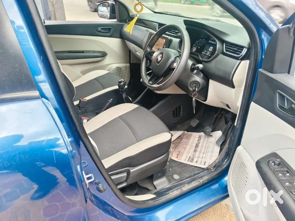 Renault Triber Rxt, 2022, Petrol