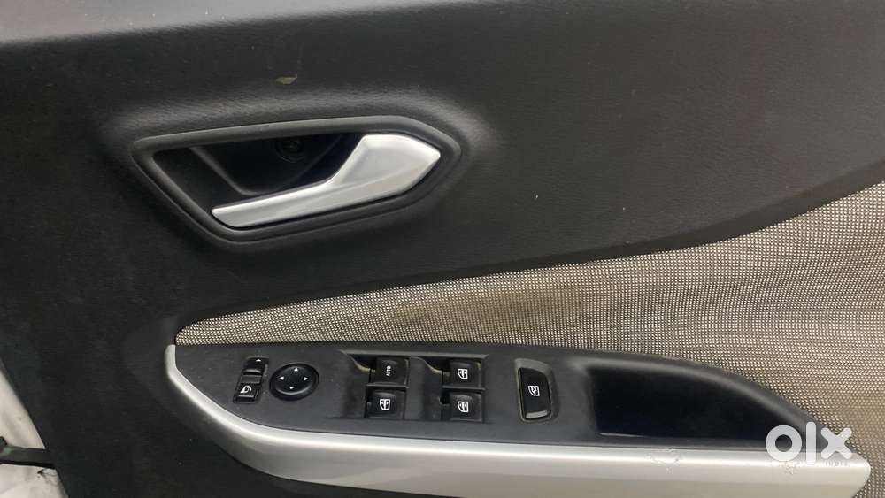 Nissan Magnite 1.0 Xv Turbo Cvt, 2021, Petrol