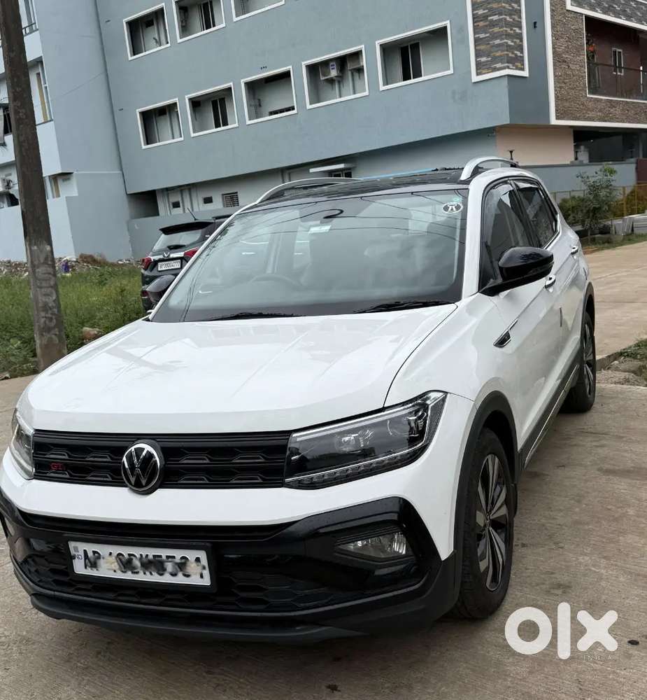 Volkswagen Taigun 2023 Petrol 33000 Km Driven