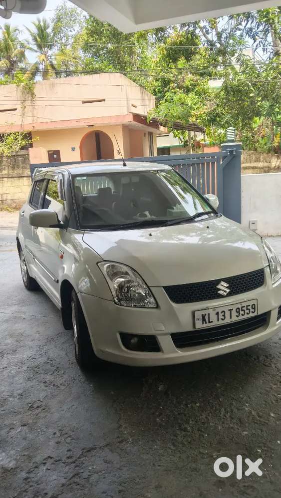 Maruti Suzuki Swift 2009 Diesel 132000 Km Driven