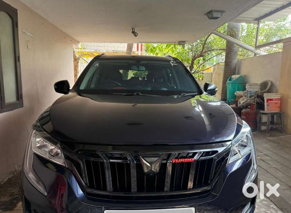 Mahindra Xuv700 2022 Diesel 25900 Km  Driven