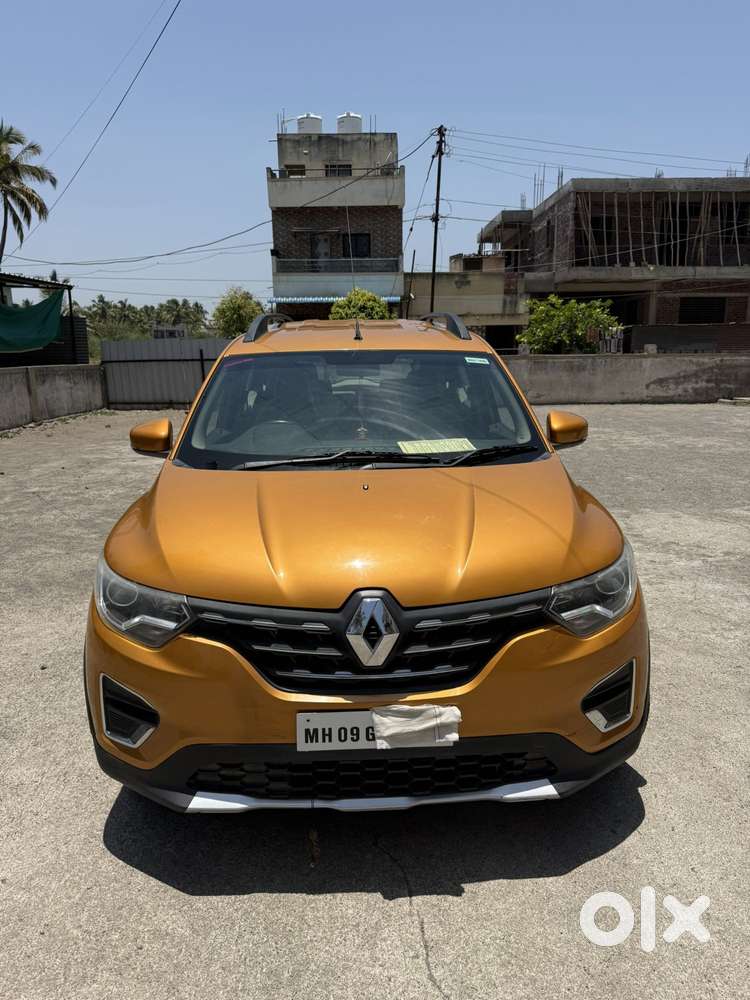 Renault Triber Rxz, 2023, Petrol