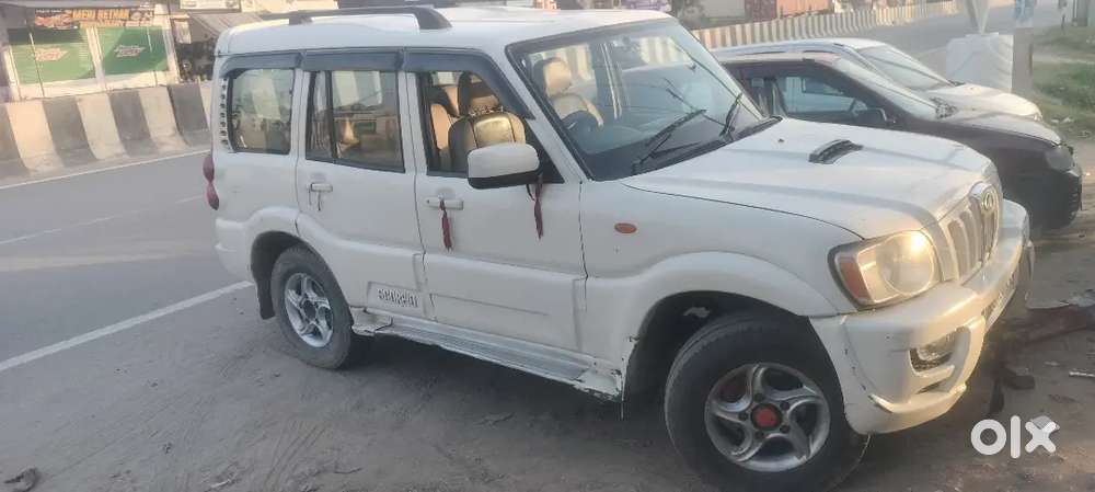 Mahindra Scorpio 2012 Diesel 204500 Km Driven