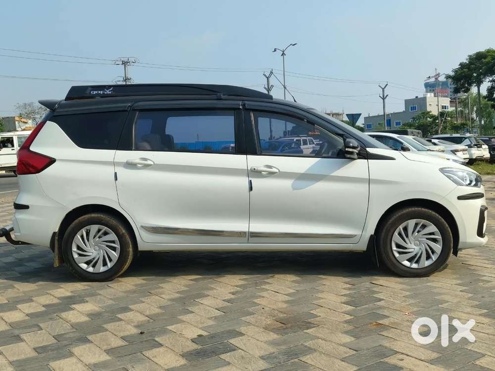 Maruti Suzuki Ertiga Vxi Shvs, 2023, Petrol