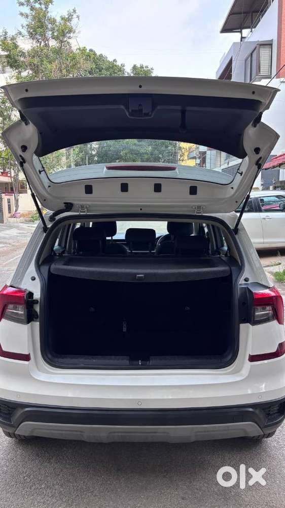 Skoda Kushaq 1.0 TSI Ambition AT, 2021, Petrol
