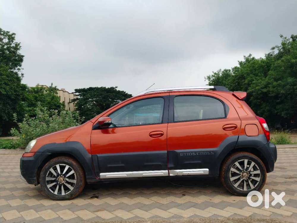 Toyota Etios Cross 1.2l G, 2015, Petrol
