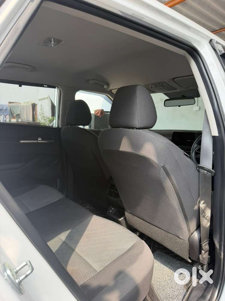 Kia Seltos Petrol 2024