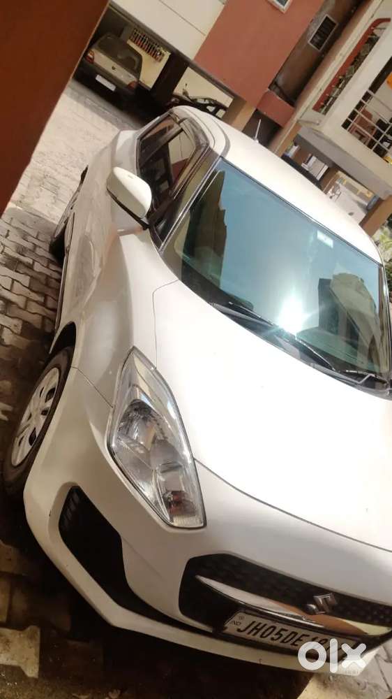 Maruti Swift 2022 First-owner Automatic