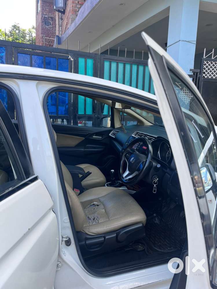 Honda Jazz 2016 Diesel Well Maintained
