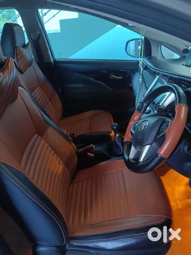 Toyota Innova Crysta 2.4 2017