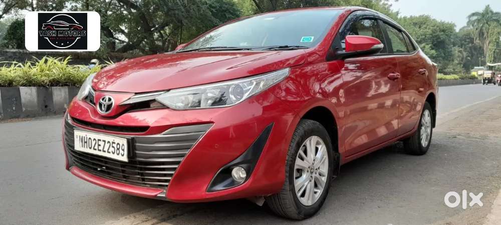 Toyota Yaris V Cvt, 2018, Petrol