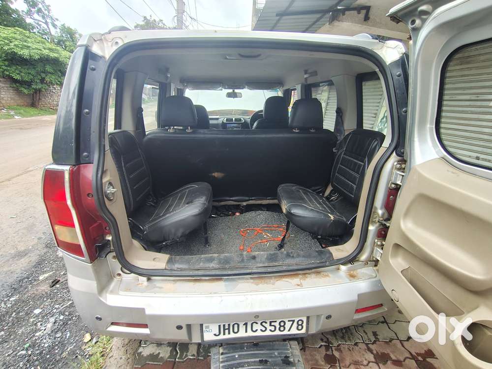 Mahindra Tuv 300 T8, 2017, Diesel