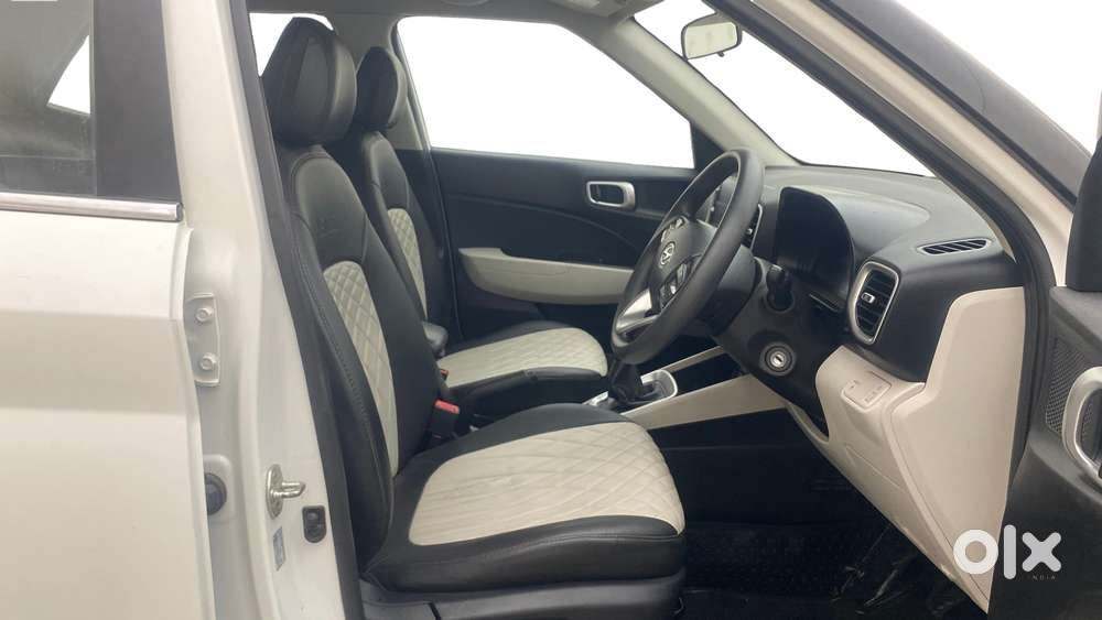 Hyundai Venue S, 2022, Petrol