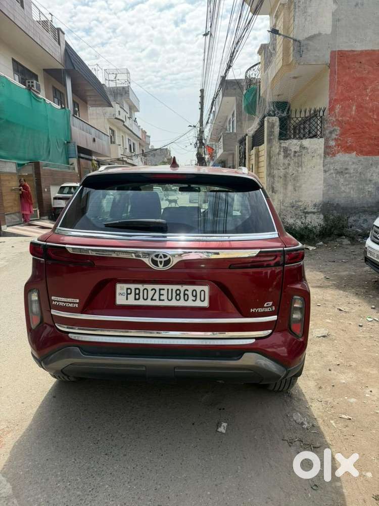 Toyota Urban Cruiser Hyryder 2024 Well Maintained