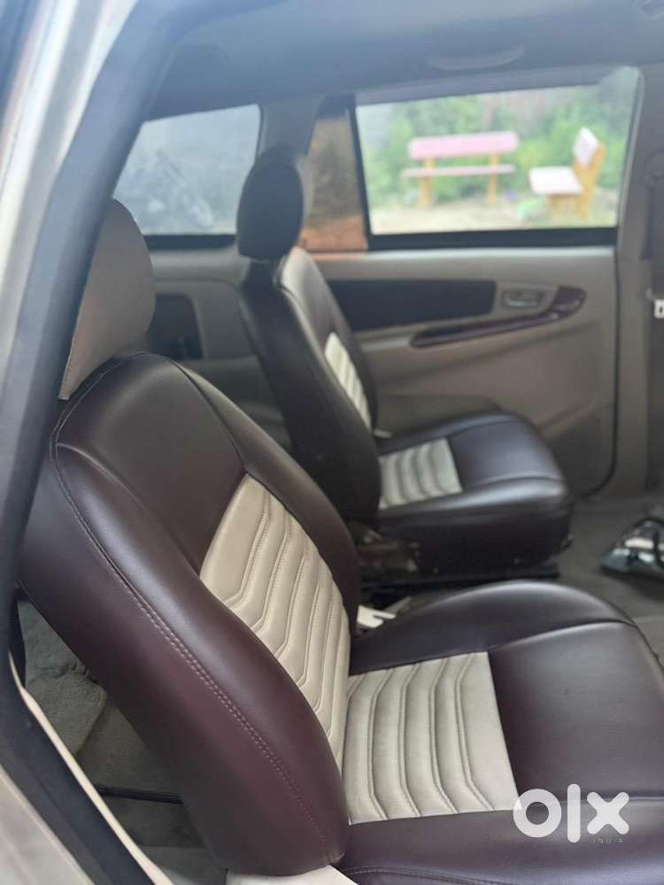 Toyota Innova 2005 Diesel Well Maintained