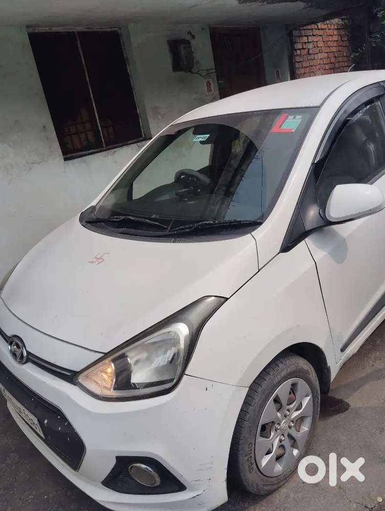 Hundai Xcent Vtvt Petrol Mint Condition