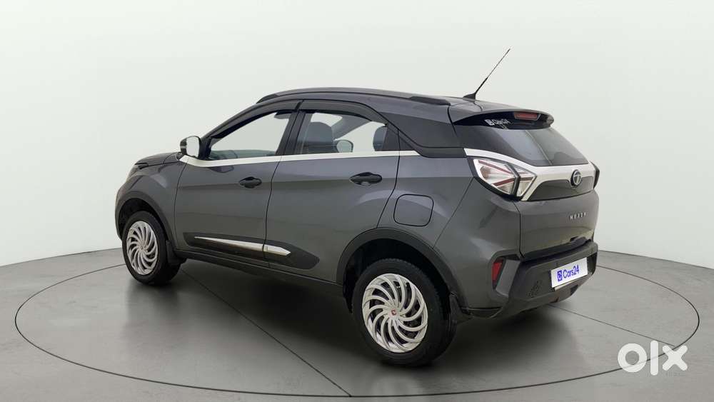 Tata Nexon 1.2 Revotron Xm (s), 2022, Petrol