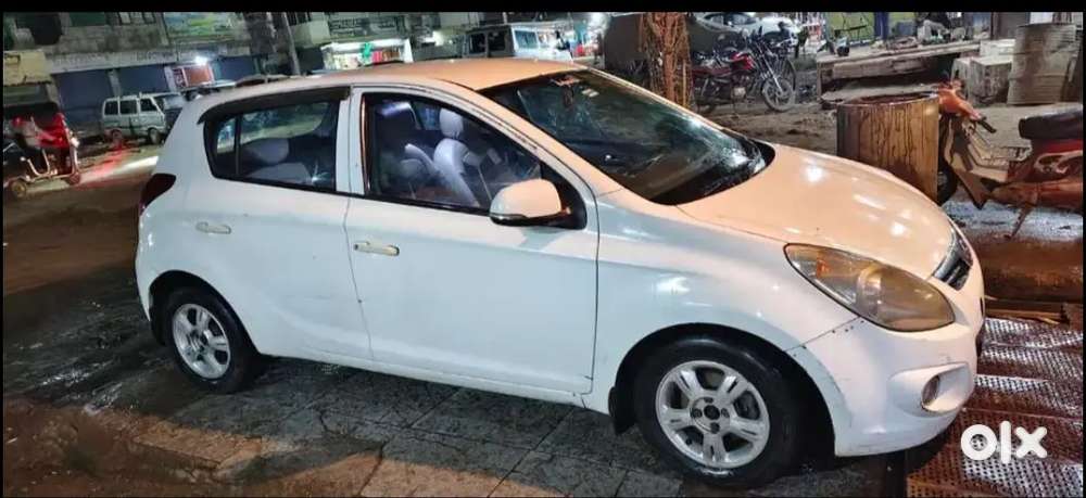 Hyundai I20 2010 Diesel 150000 Km Driven
