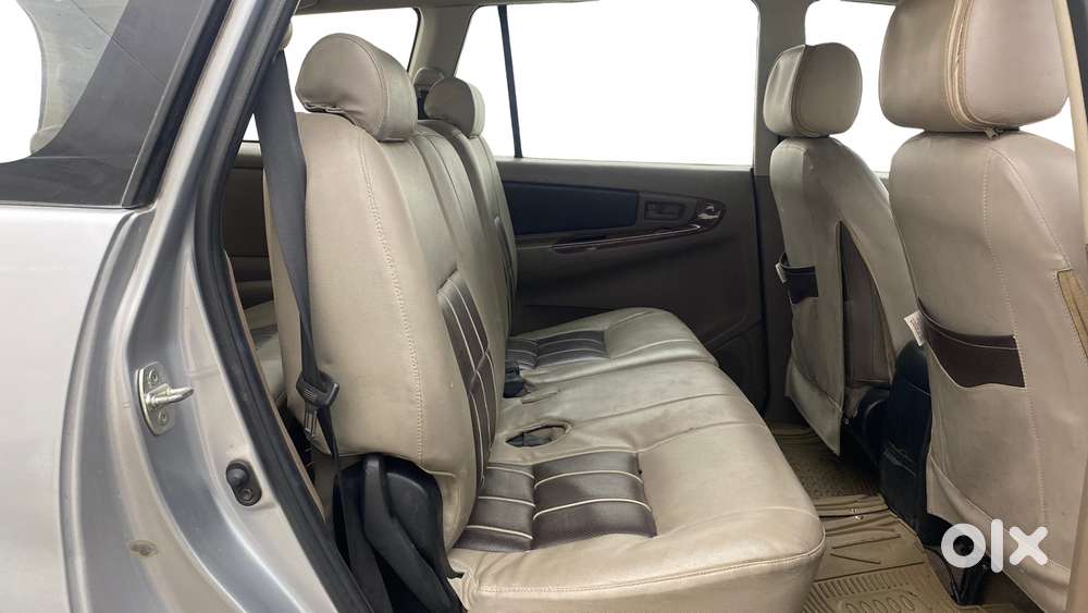 Toyota Innova 2.5 Gx (diesel) 8 Seater, 2015, Diesel